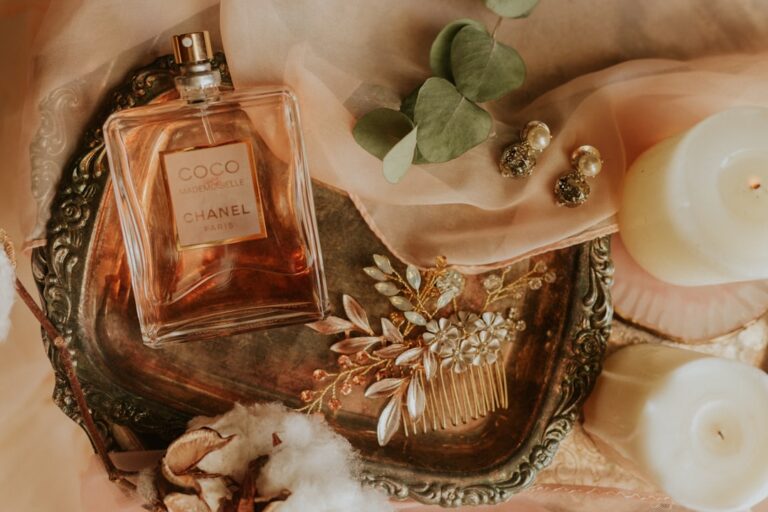 Tips for Layering Fragrances to Enhance Your Living Space